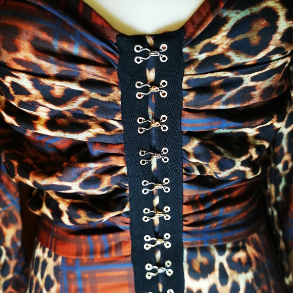 MISSGUIDED leopard and plaid hook+eye mini dress - Picture 3 of 6